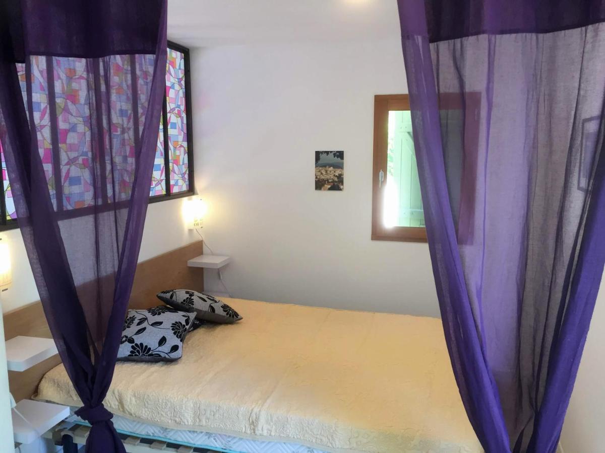 Villa L’ocabée La Tour-dʼAigues Esterno foto